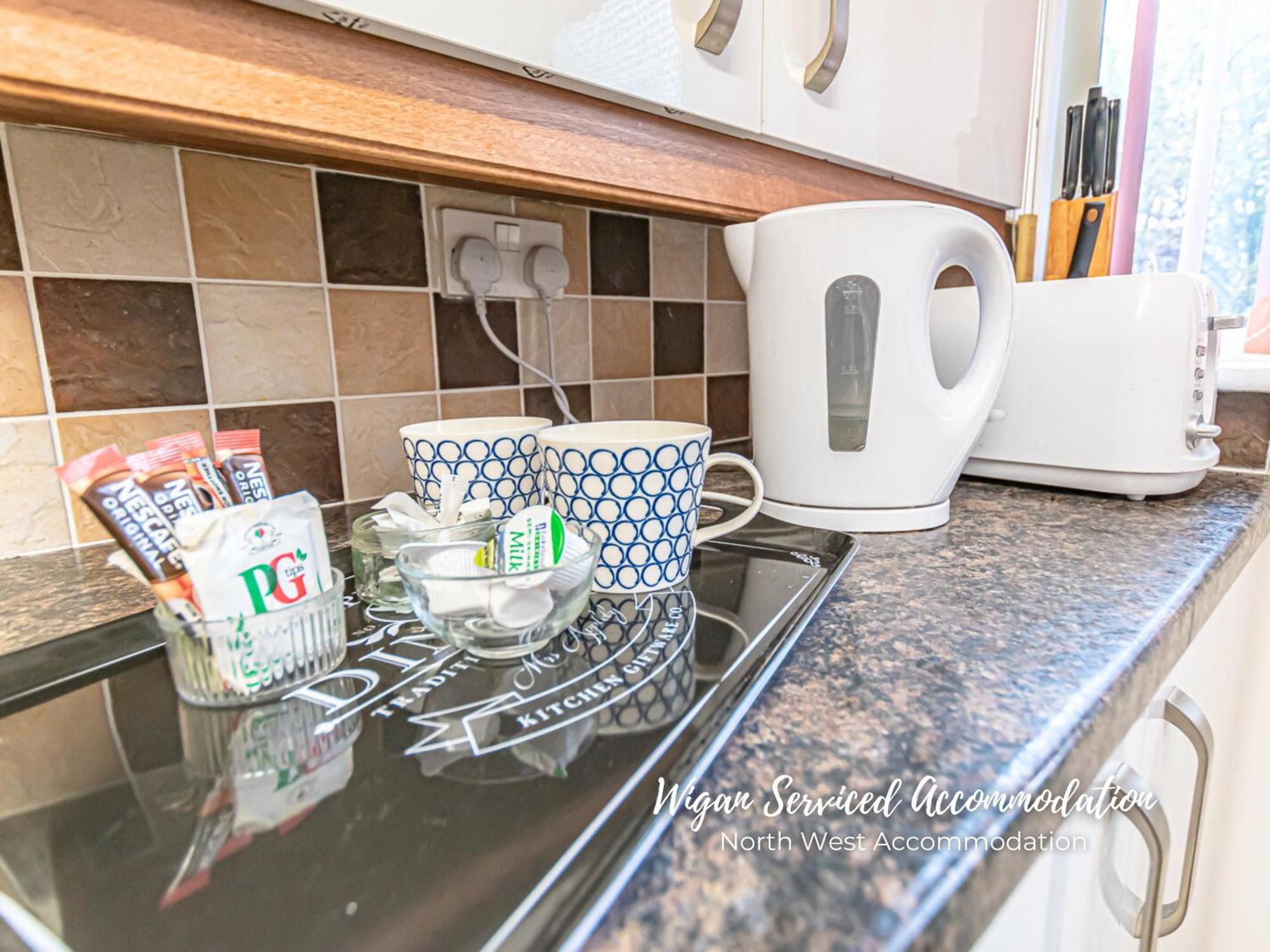 Wigan Work-Ready 3Br House Sleeps 6 Guests Exterior photo