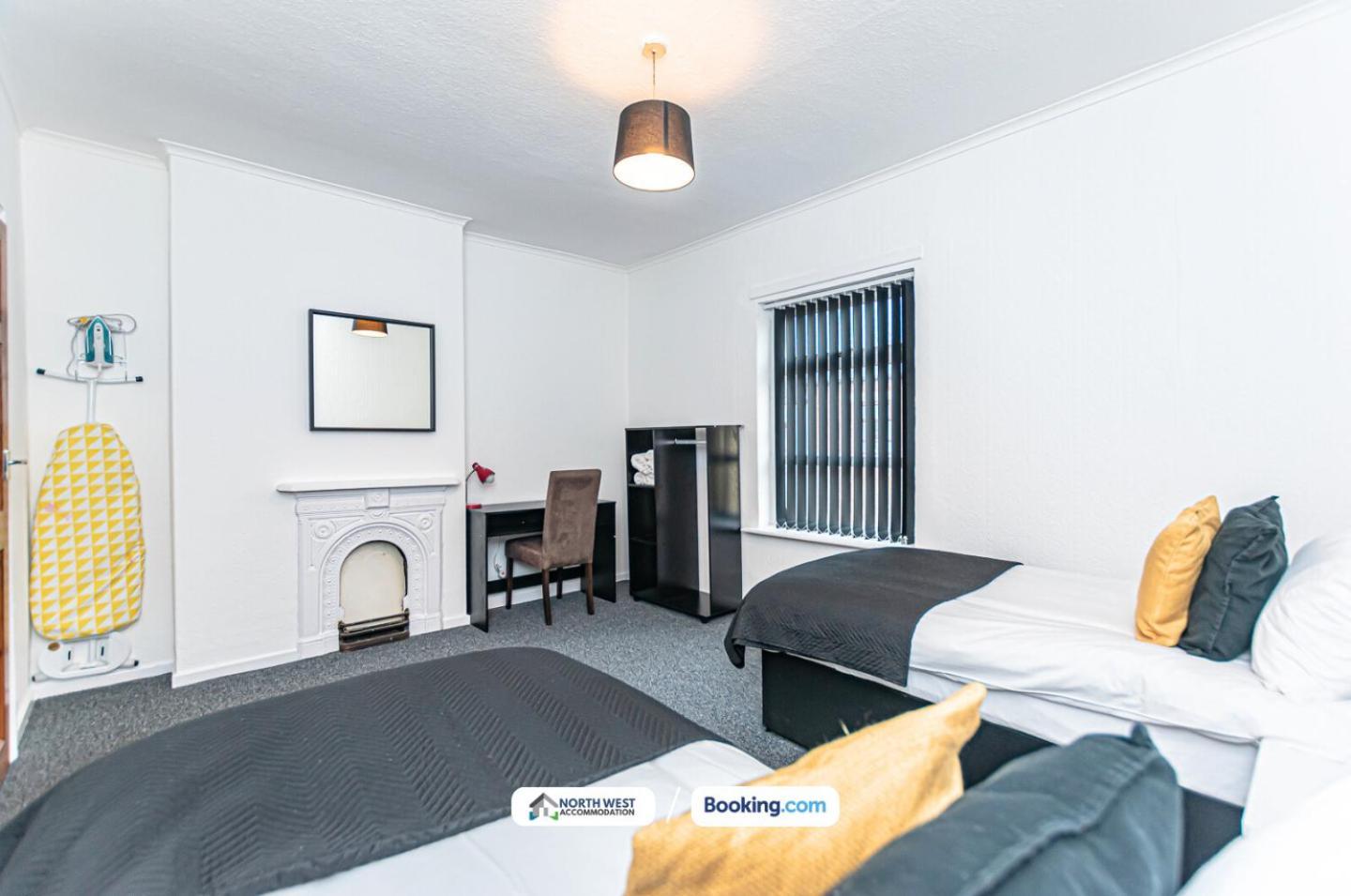 Wigan Work-Ready 3Br House Sleeps 6 Guests Exterior photo